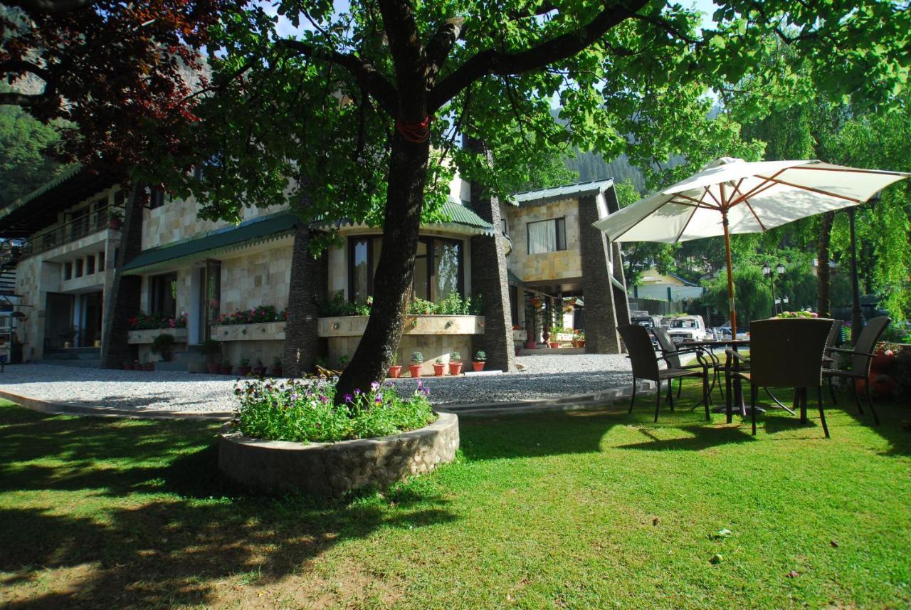 Shervani Hilltop Resort Nainital Zewnętrze zdjęcie