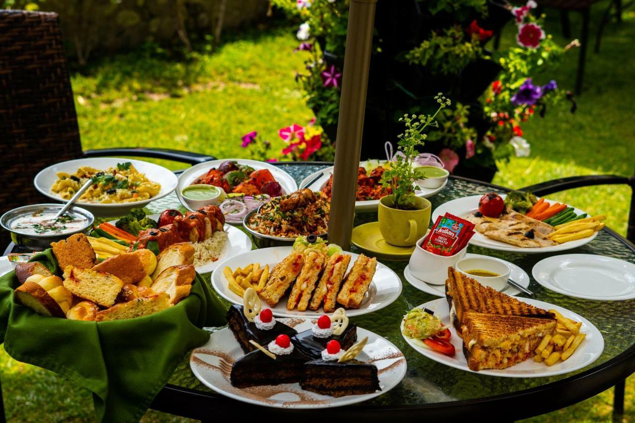 Shervani Hilltop Resort Nainital Zewnętrze zdjęcie